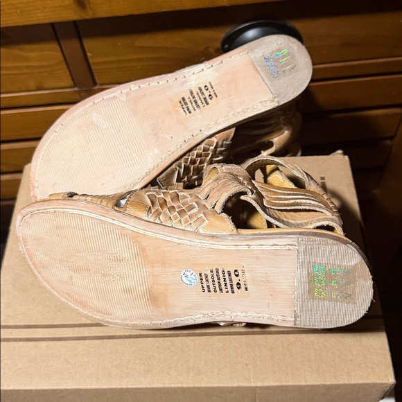 Bedstu Aurelia Gladiator Leather Sandal’s Sz 9 BNIB - Picture 6 of 9